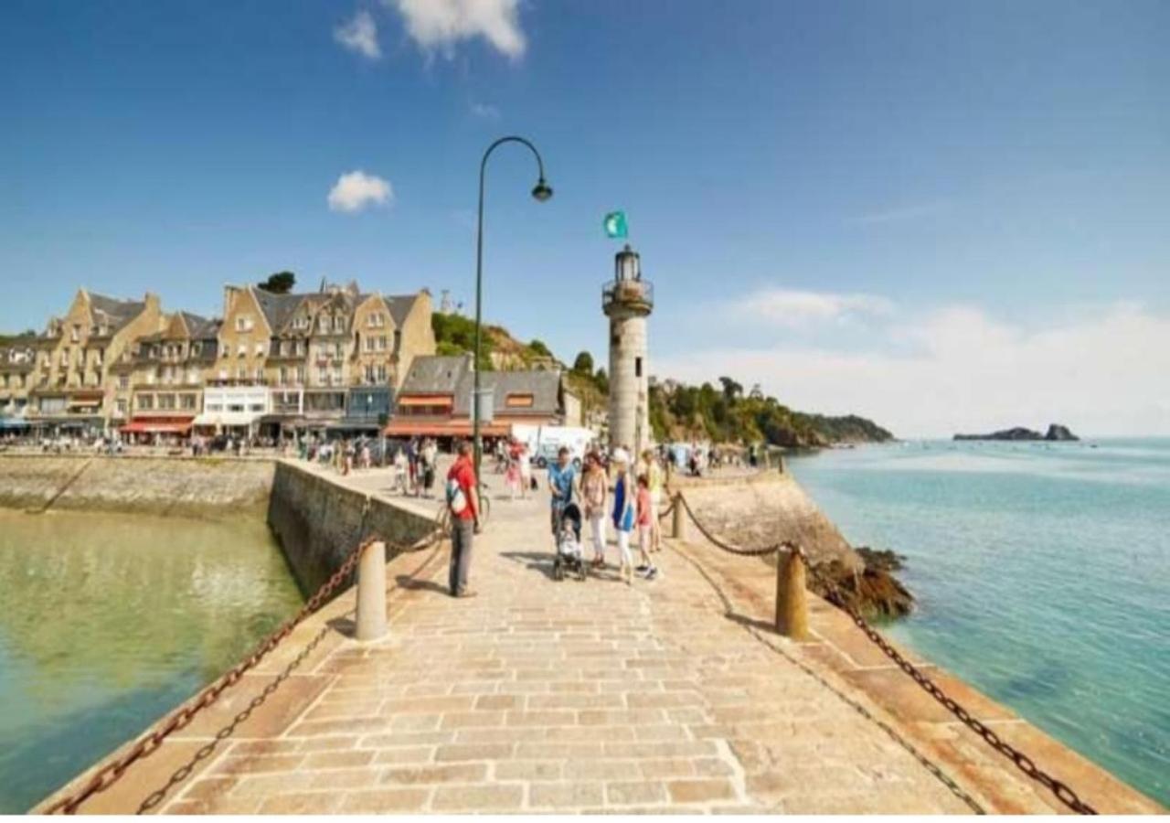 La Merveille By Mrodbnb - Appart Neuf - Vue Mer - 25M Plage & Resto - Cine - Cheminee - Popcorn Cancale Buitenkant foto